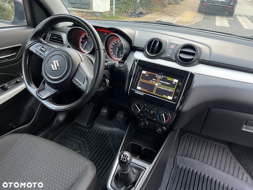 Suzuki Swift 1.2 Dualjet Hybrid Club - 19