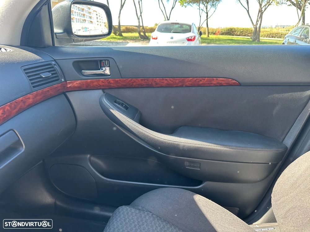 Toyota Avensis S/D 1.6 Sol EC - 9