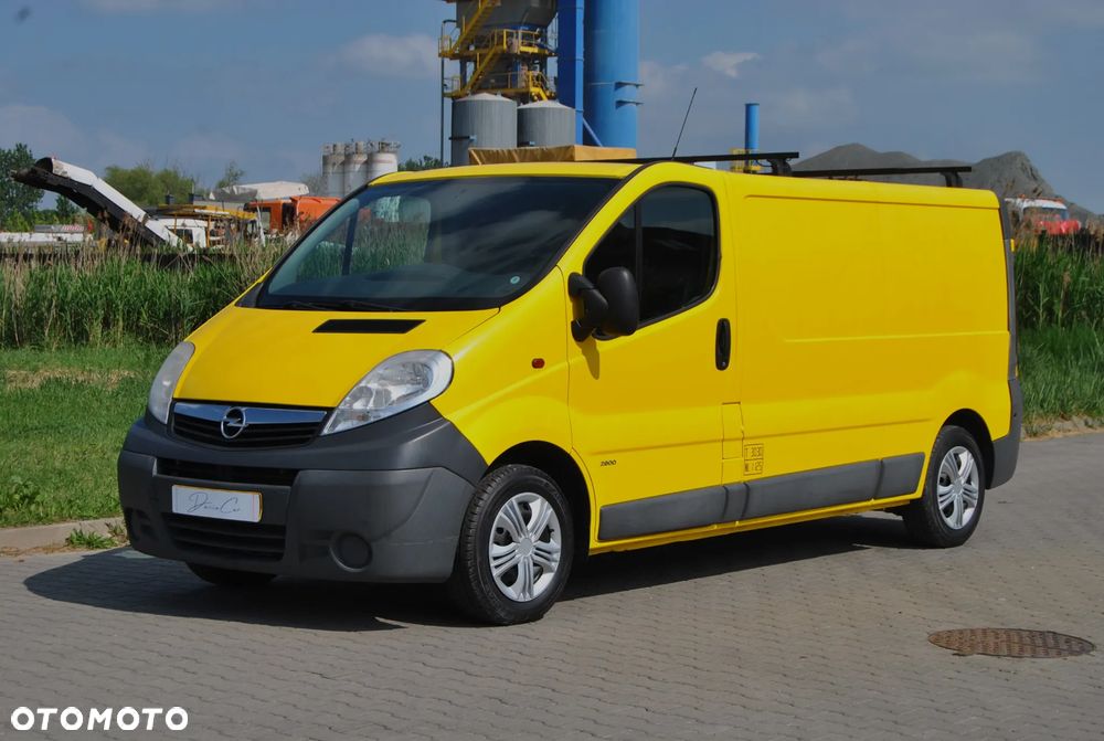 Opel Vivaro - 1