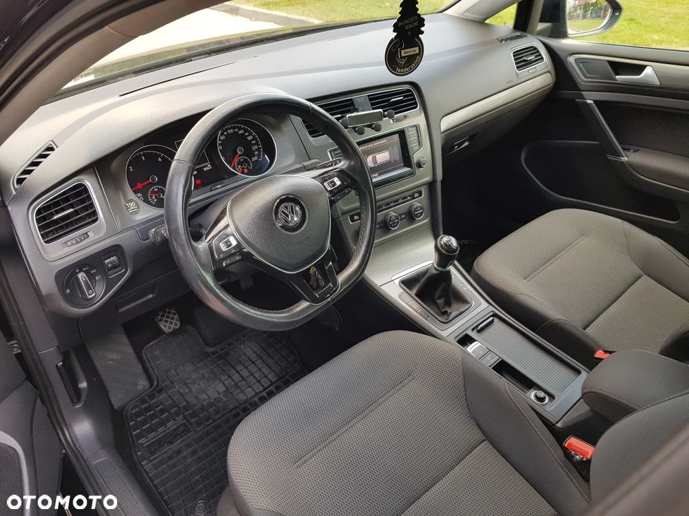 Volkswagen Golf 1.6 TDI BlueMotion Technology Comfortline - 19