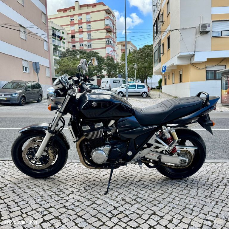 Suzuki GSX 1400 - 8