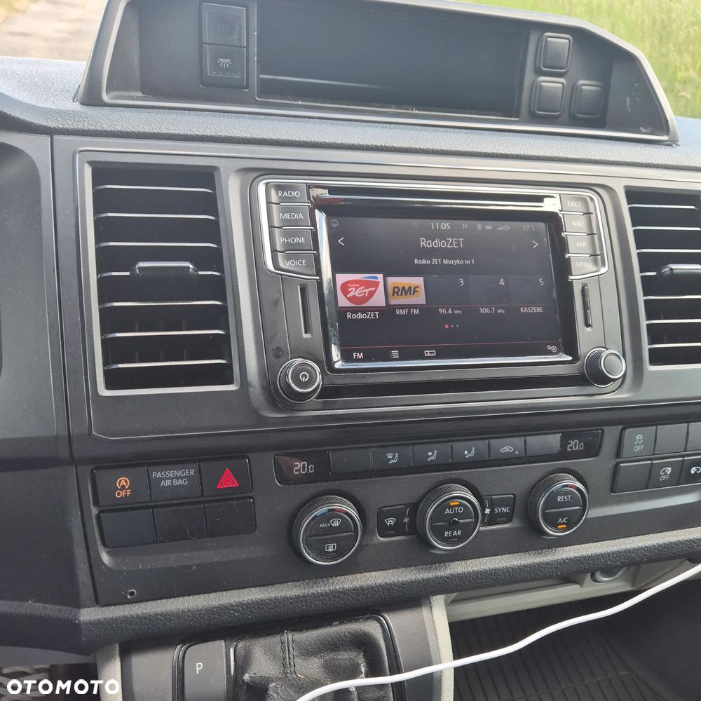 Volkswagen Caravelle 2.0 TDI L2 Trendline 4Motion DSG - 6