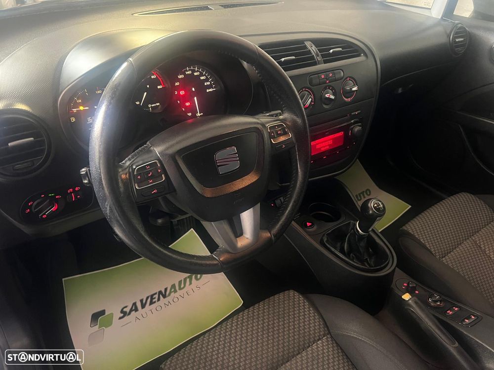 SEAT Leon 1.6 TDI ECOMOTIVE Sport Start/Stop - 13