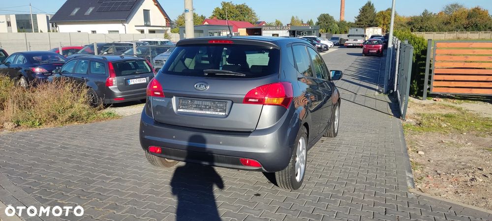 Kia Venga 1.6 CVVT Fifa World Cup Edition - 5