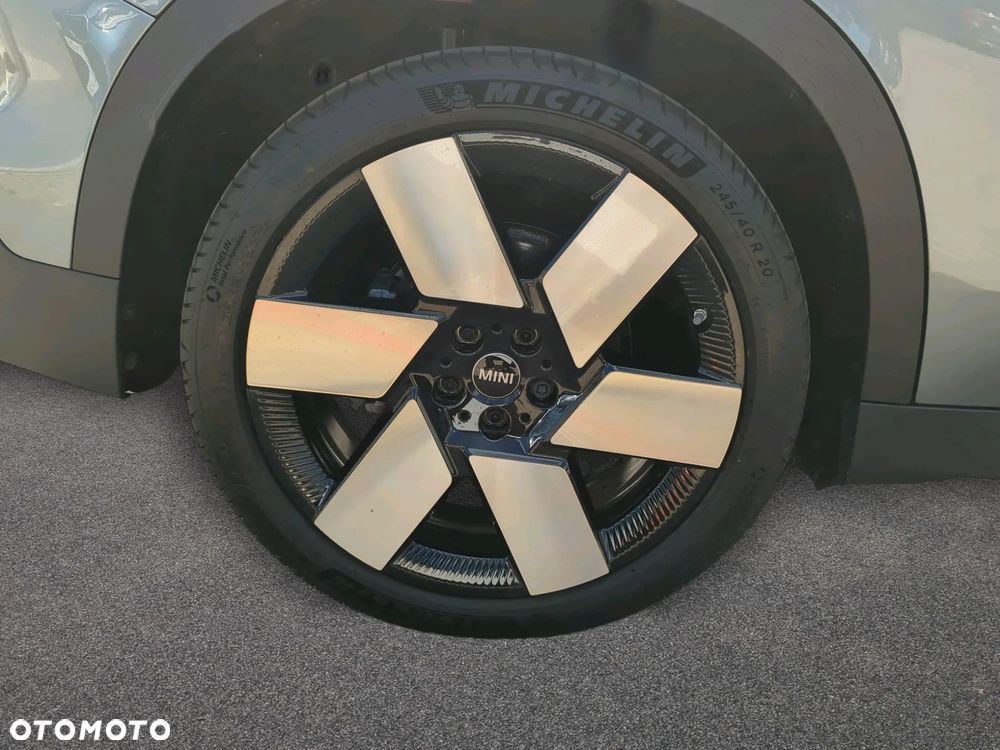 MINI Countryman - 16