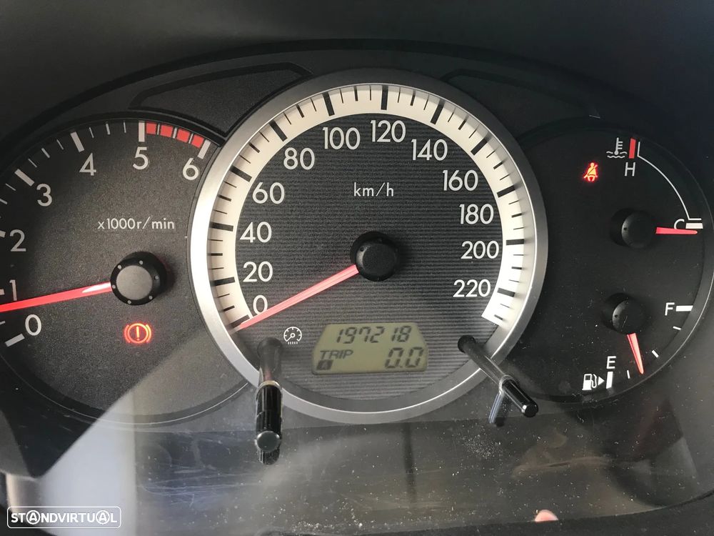 Mazda 5 MZR-CD 2.0 Sport - 2
