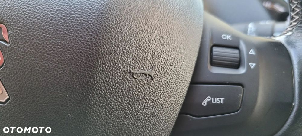 Peugeot 208 1.2 PureTech Allure - 15