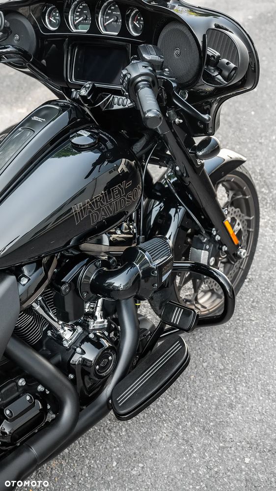 Harley-Davidson Touring Street Glide - 15