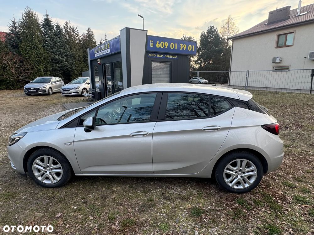 Opel Astra 1.4 T Enjoy S&S - 9