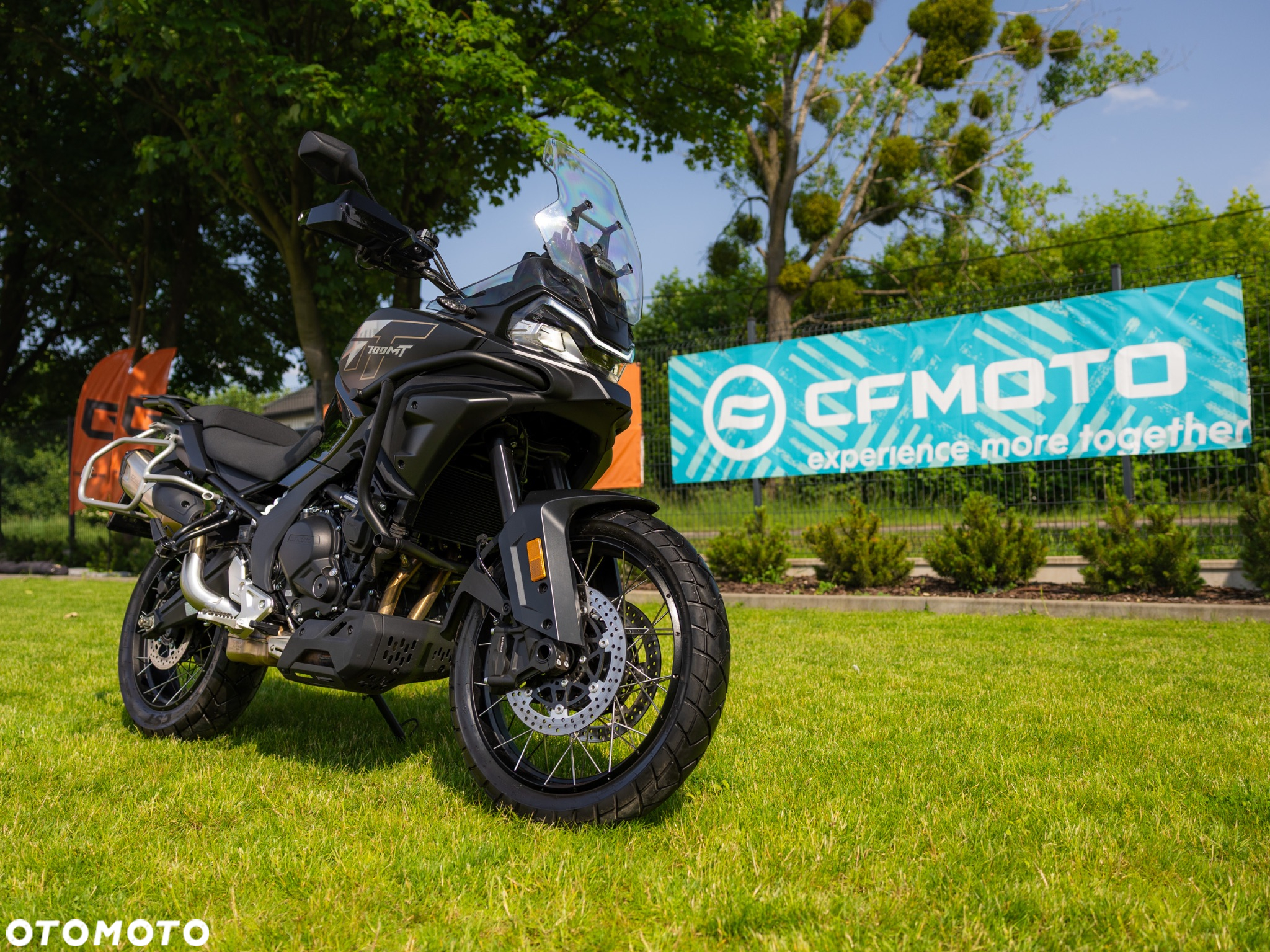 CFMoto MT - 3