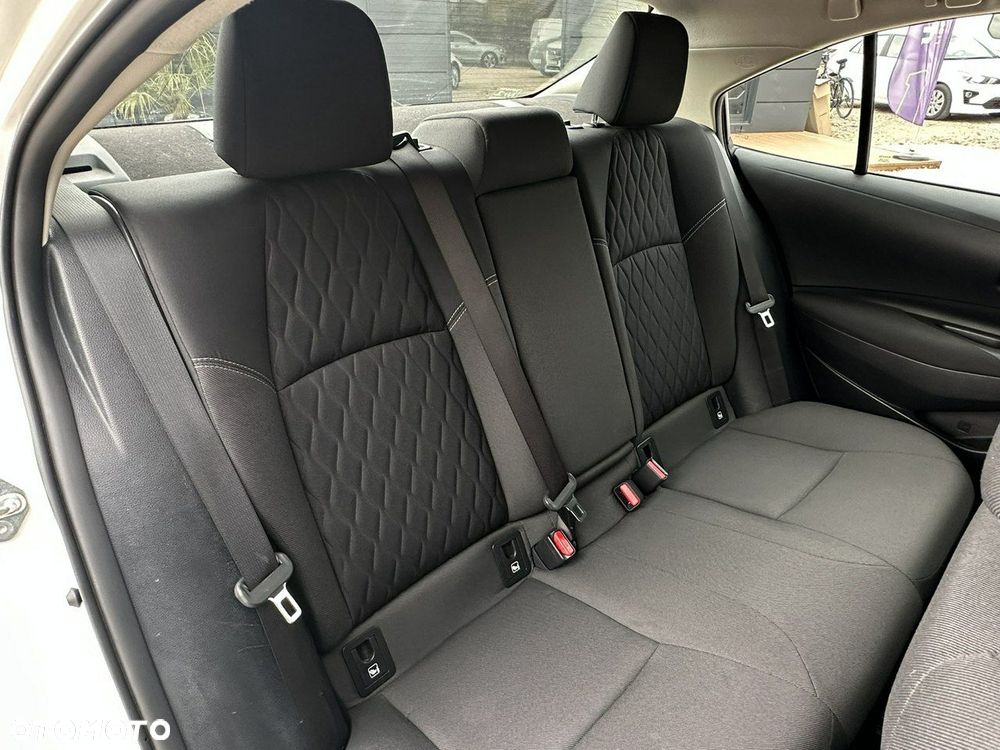 Toyota Corolla - 19