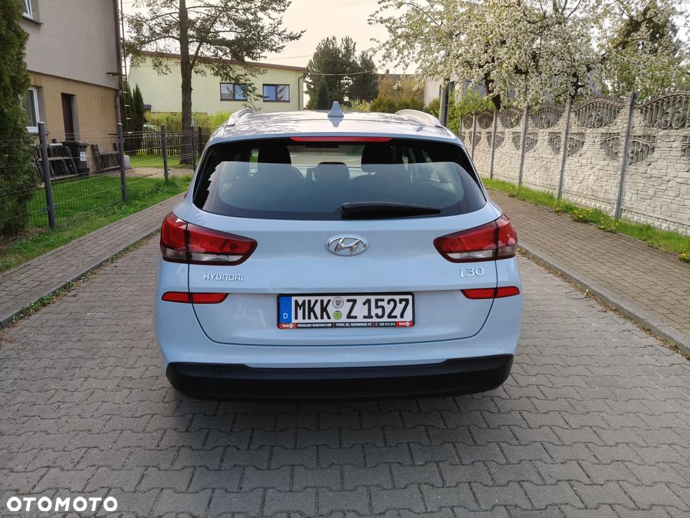 Hyundai i30 1.0 T-GDI GO Plus - 30