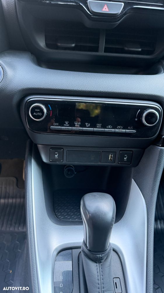 Toyota Yaris - 17