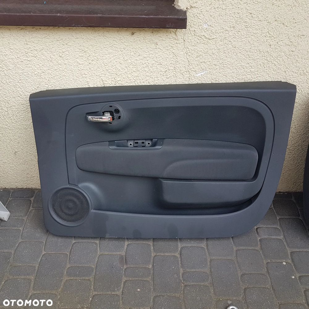 boczek tapicerka plastik wnętrza z drzwi fiat 500 przód tył