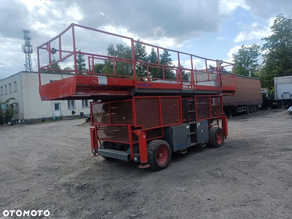 skayjack sj 9250 zwyzka terenowa 4x4 podnosnik nozycowy 17 m wys. platforma - 1