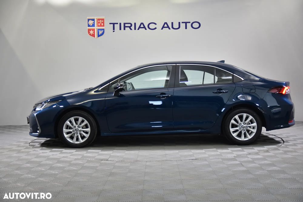 Toyota Corolla - 3