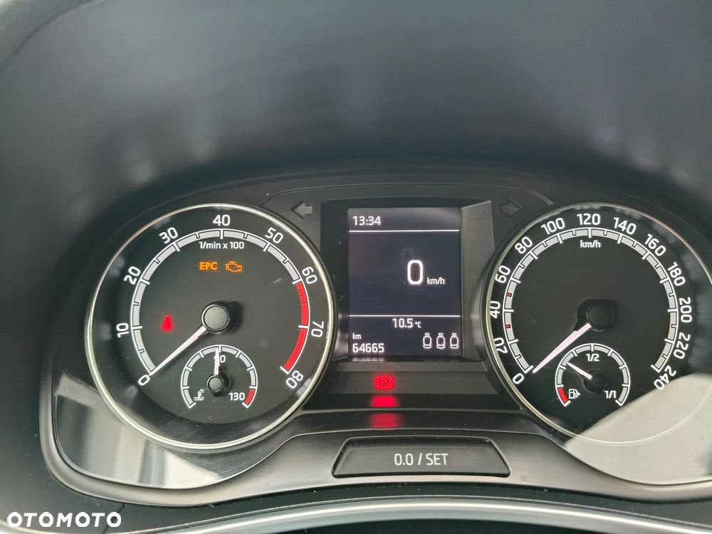 Skoda Fabia 1.0 TSI Ambition - 8