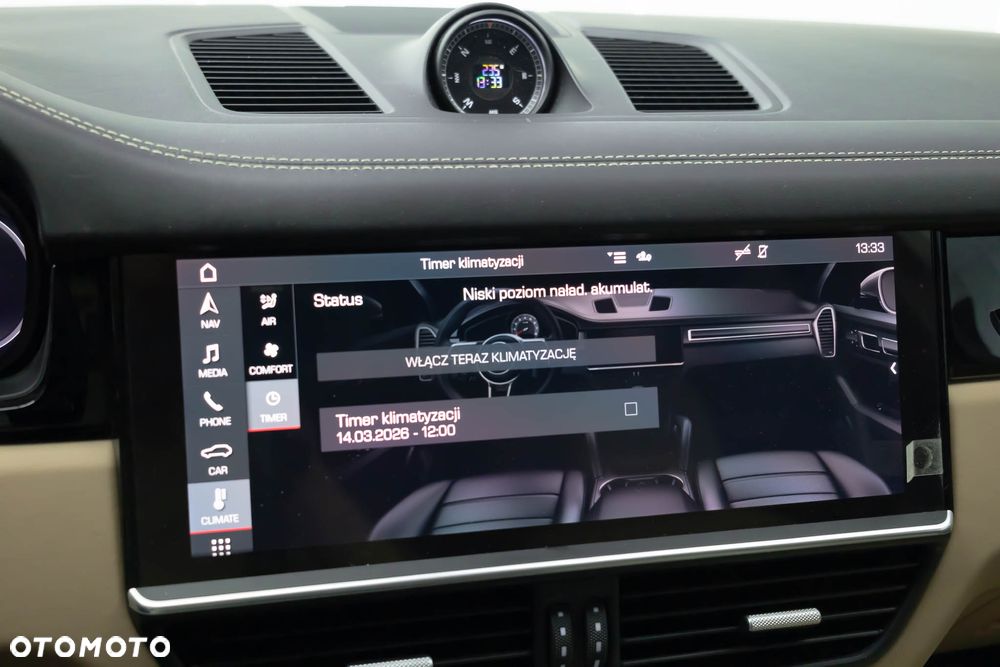 Porsche Cayenne - 27