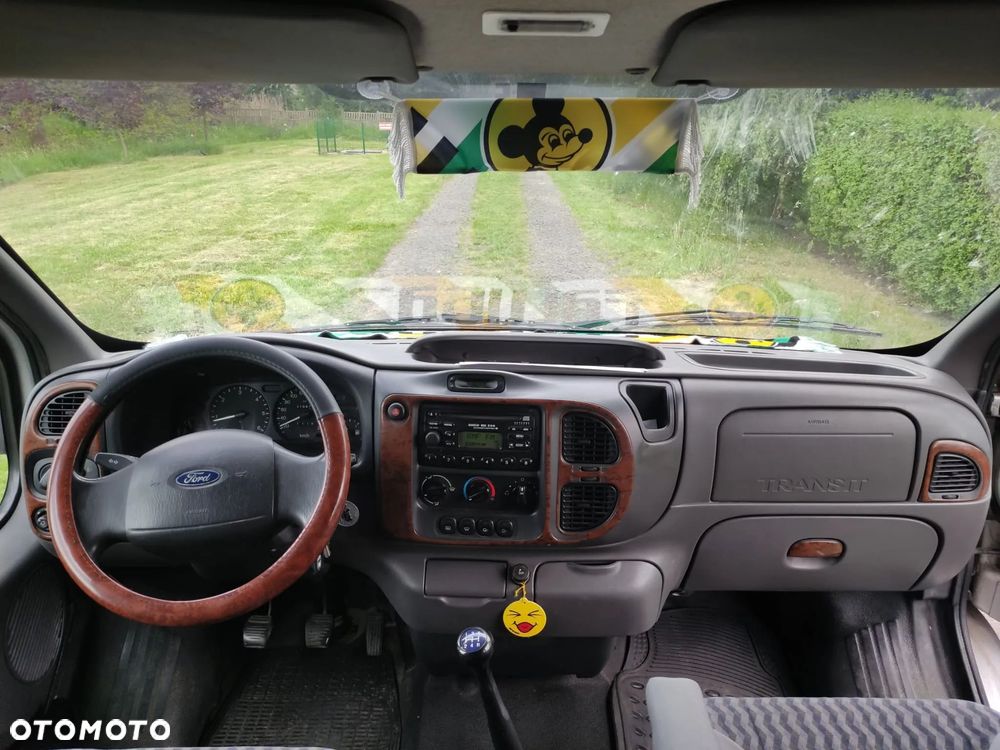 Ford Transit - 10