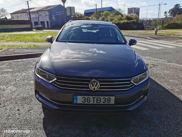 VW Passat Variant 2.0 TDi DSG (BlueMotion ) Comfortline - 2