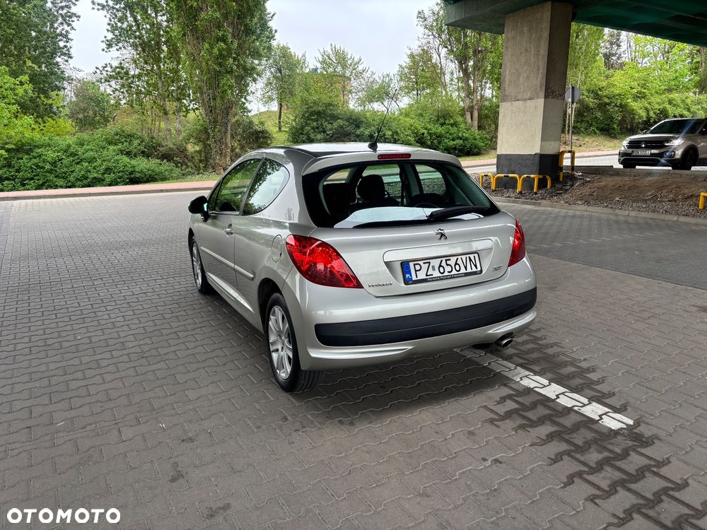 Peugeot 207 - 4