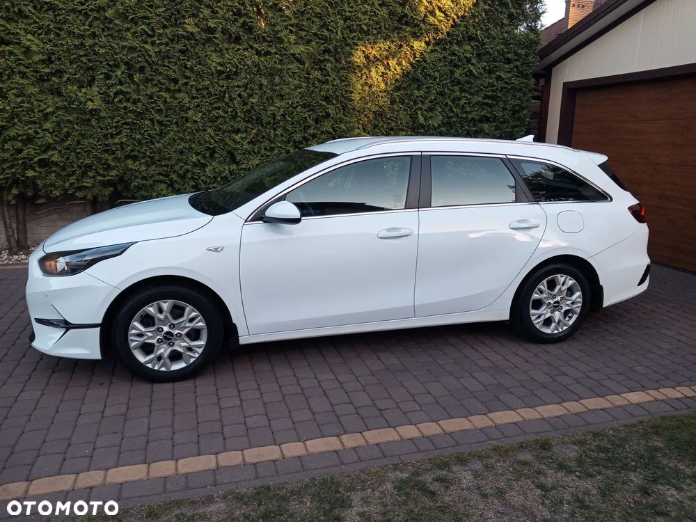 Kia Ceed 1.5 T-GDI M - 3