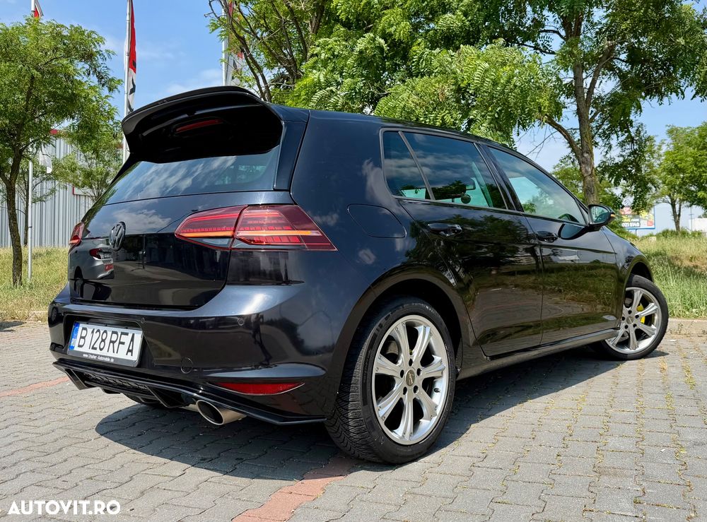 Volkswagen Golf 1.4 TSI BlueMotion Technology DSG Lounge - 4