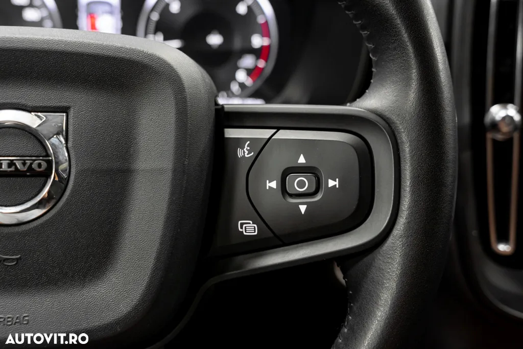 Volvo XC 40 D3 Momentum - 34
