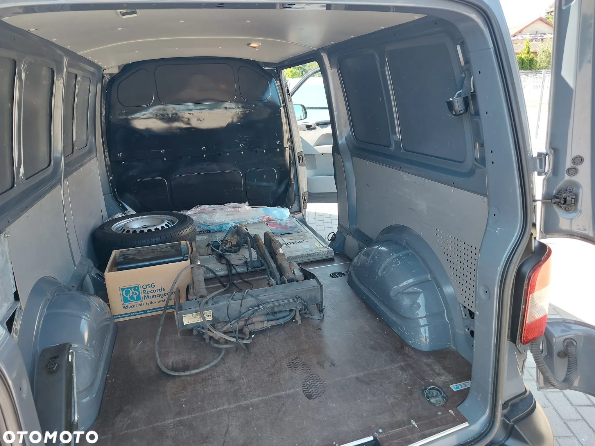 Volkswagen Transporter T5 TDI L2H1 - 20