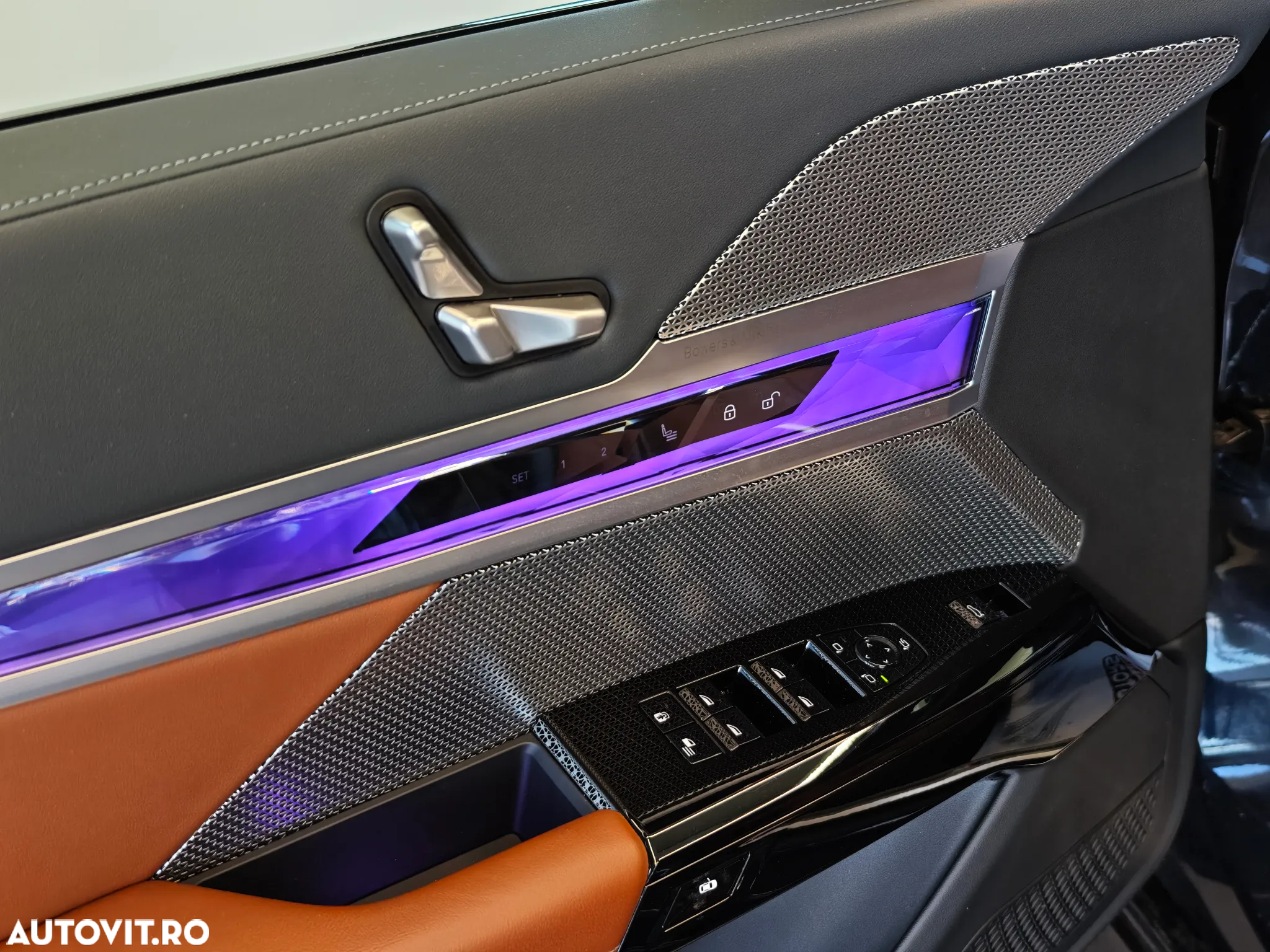 BMW Seria 7 750e xDrive AT PHEV - 24