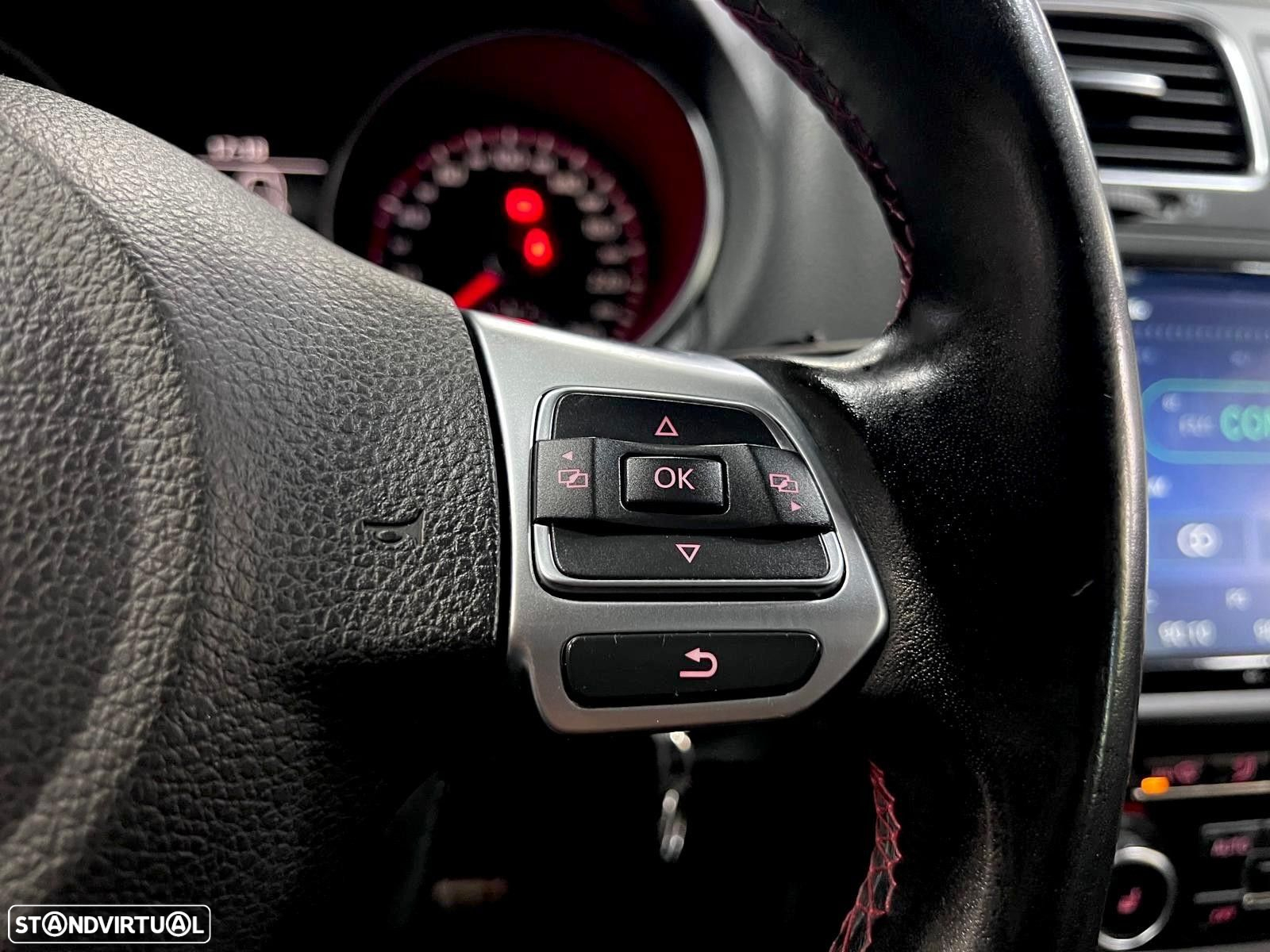 VW Golf 2.0 TSi GTI - 28