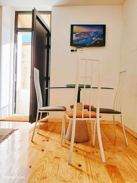 Oportunidade Única: 2 Casas em 1 + Renda Ativa – Coimbrões - Grande imagem: 5/8