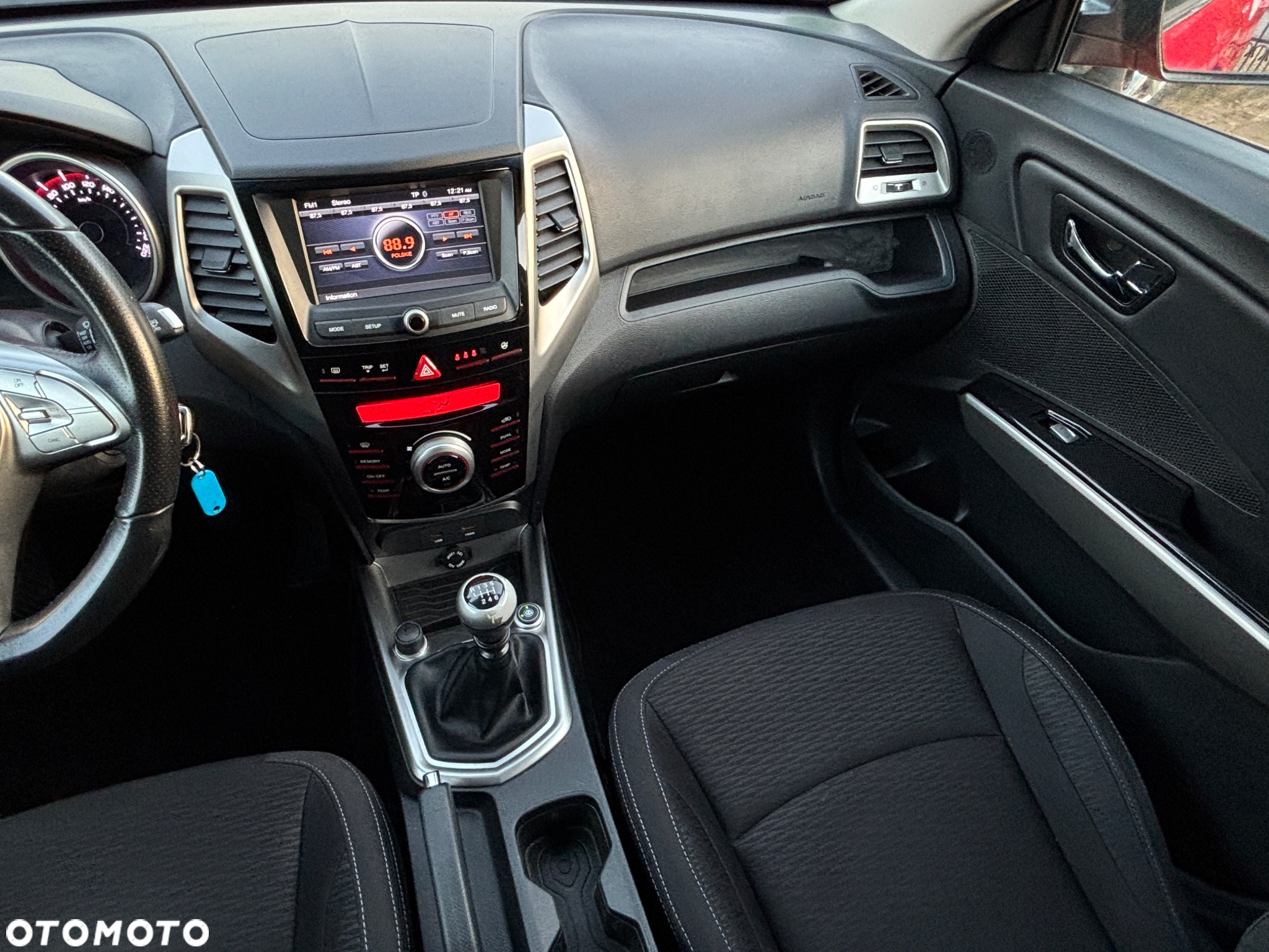 SsangYong/KGM Tivoli 1.6 Quartz - 10