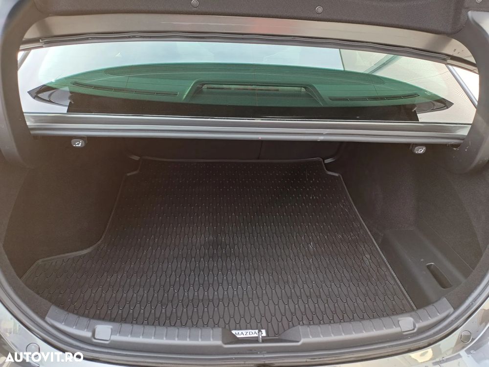 Mazda 3 e-Skyactiv G140 AT MHEV Exclusive-Line - 9