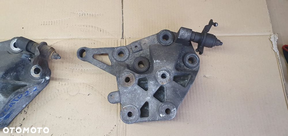 Łapa skrzyni biegów mocowanie Fiat Ducato III 2.2 JTD Transit MK7 2.2 TDCI 1347610080 - 3