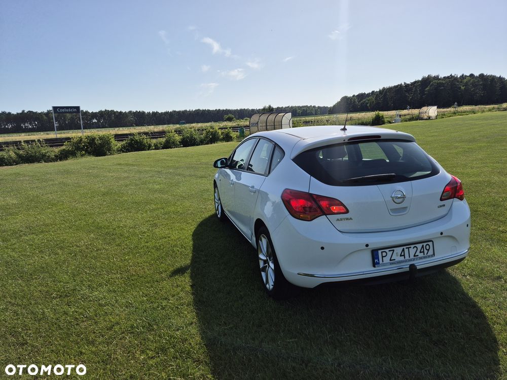 Opel Astra - 4
