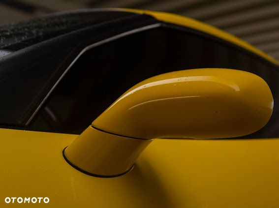 Chevrolet Corvette - 36