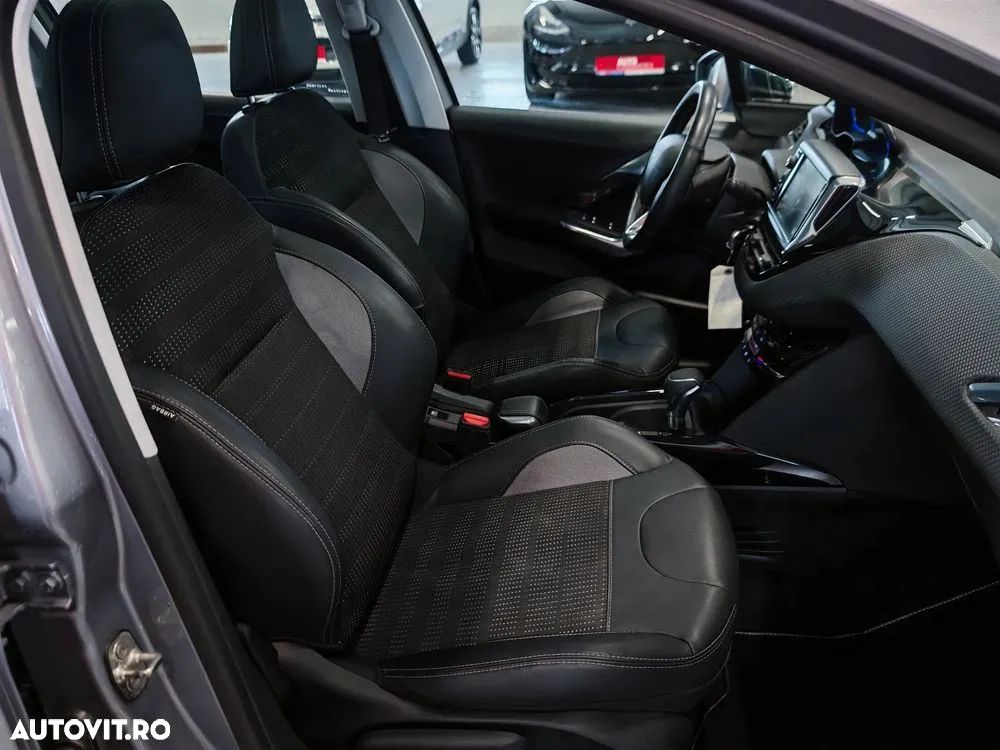 Peugeot 2008 1.2 PureTech Turbo EAT6 S&S Allure - 8