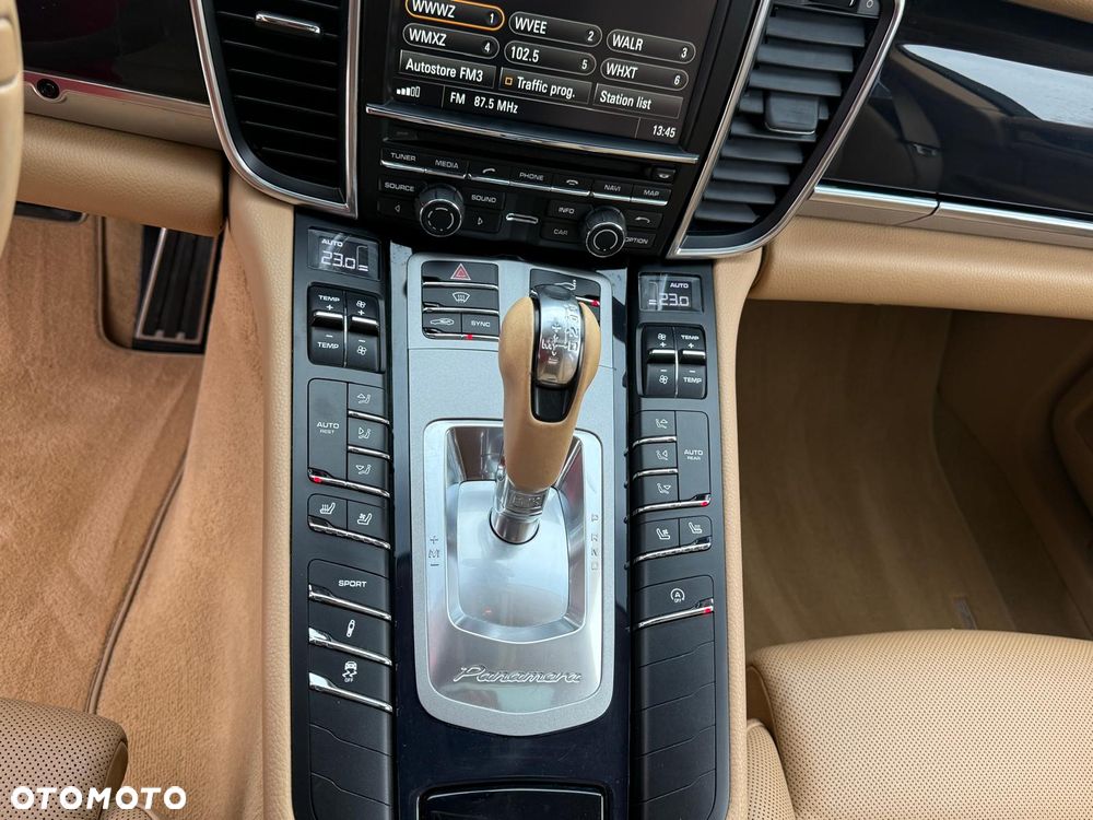 Porsche Panamera PDK Edition - 22