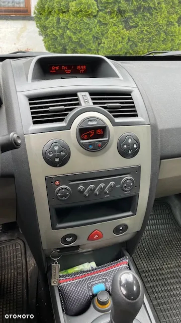 Renault Megane 1.6 Authentique - 10