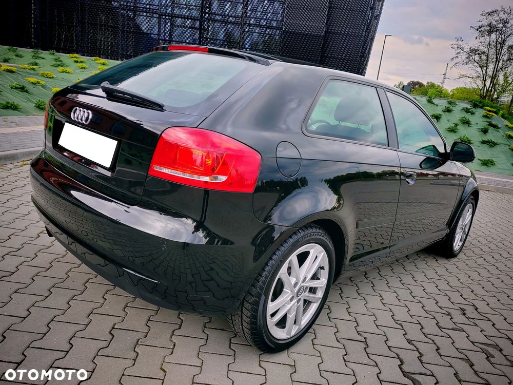Audi A3 3-drzwiowe 1.6 S line Sportpaket (plus) - 5