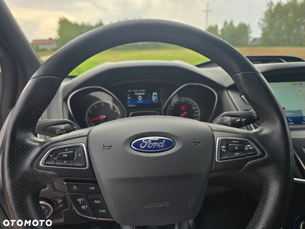 Ford Focus 2.0 EcoBoost ST mit Leder-Exclusiv-Paket - 20