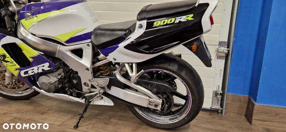 Honda CBR - 19