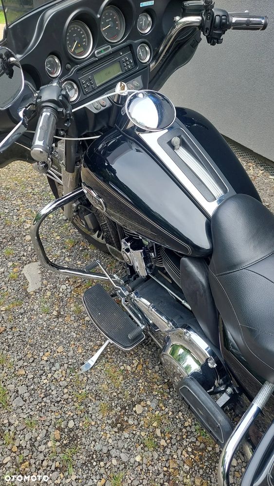 Harley-Davidson FLHT Electra Glide Standard - 9