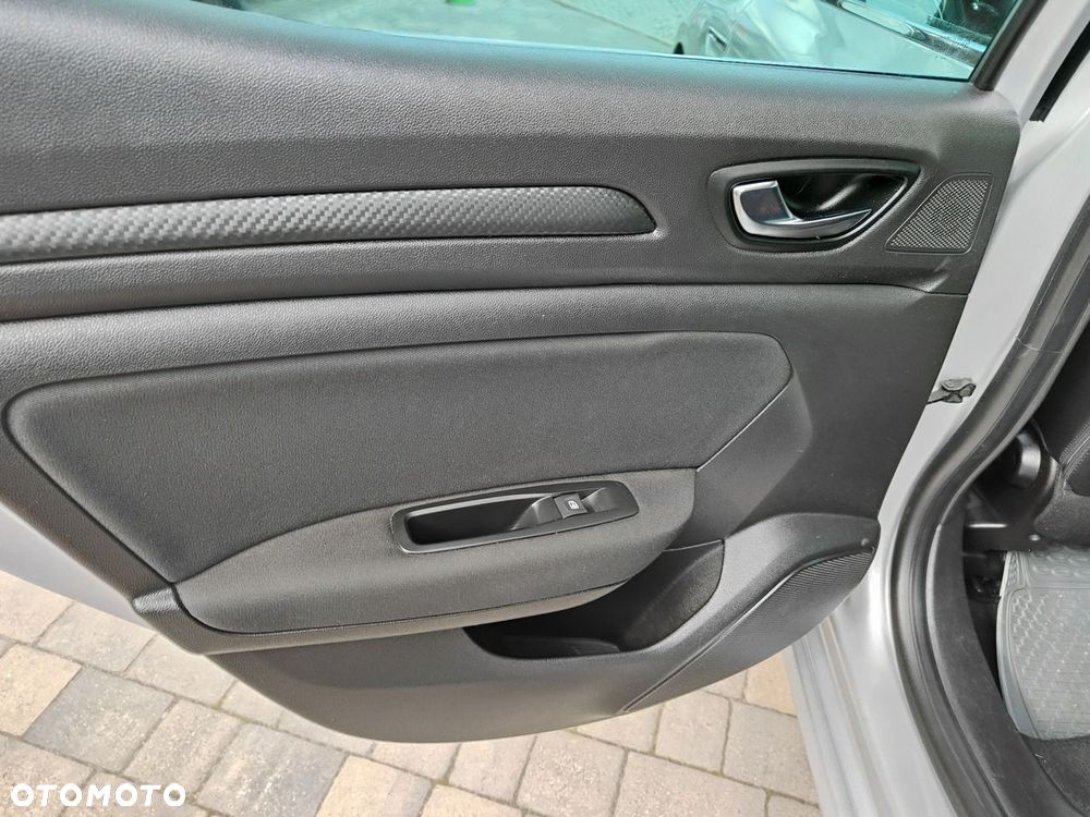 Renault Megane ENERGY TCe 130 LIMITED - 28