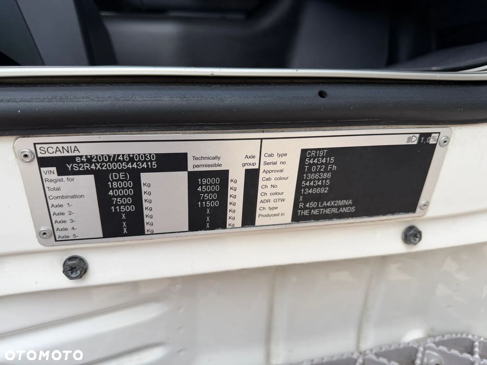 Scania R450 RETARDER / LED / KLIMA POSTOJOWA / MIKROFALA / ALUFELGI / ZBIORNIKI 1200 L / FULL SPOJLERY / NAWIGACJA / ŚLICZNA SCANIA / OD NOWOŚCI SPALANIE TYLKO 27 L / 11.2016 ROK !! - 34