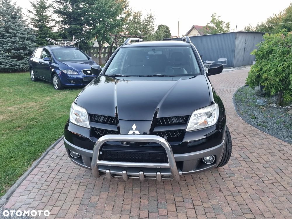 Mitsubishi Outlander 2.0 Intense DAKAR - 20