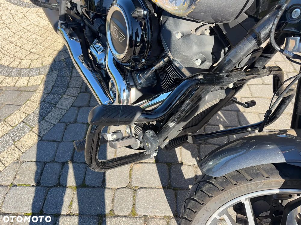 Harley-Davidson Softail Sport Glide - 24
