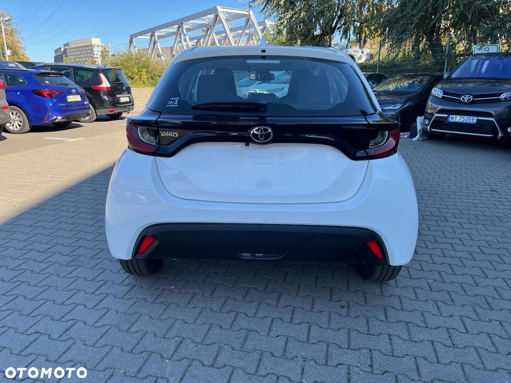 Toyota Yaris - 6