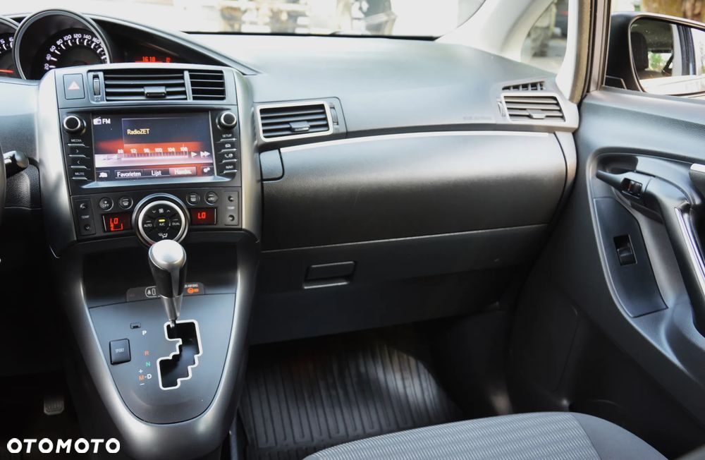 Toyota Verso - 22